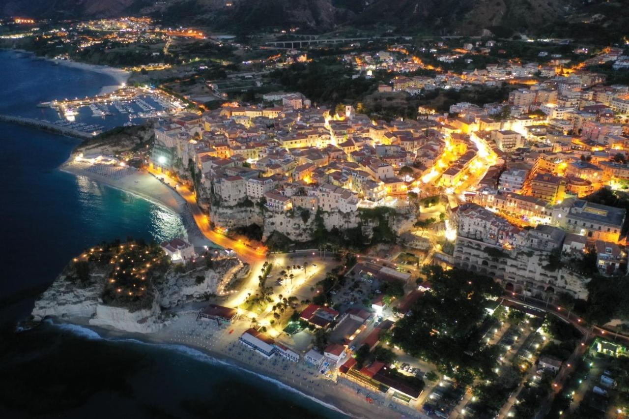 J Luxury Home Tropea Exteriör bild