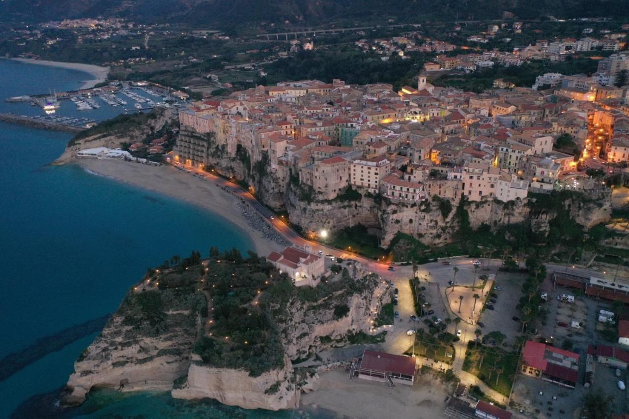 J Luxury Home Tropea Exteriör bild